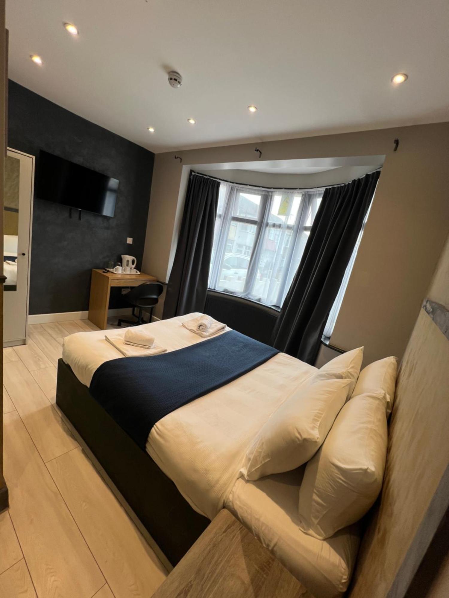 Paragraph Edmonton Palmers Green Exterior foto